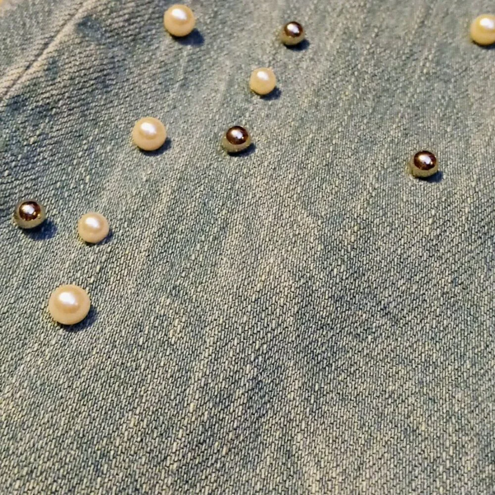 SOLD!!! - Maurices Blue Denim Capris w/Pearl & Silver Accents Women's Frayed Hem - Picture 12 of 16